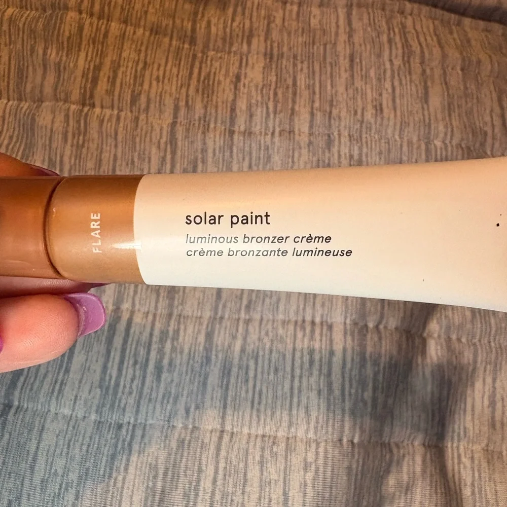 Glossier solar paint bronzer flare